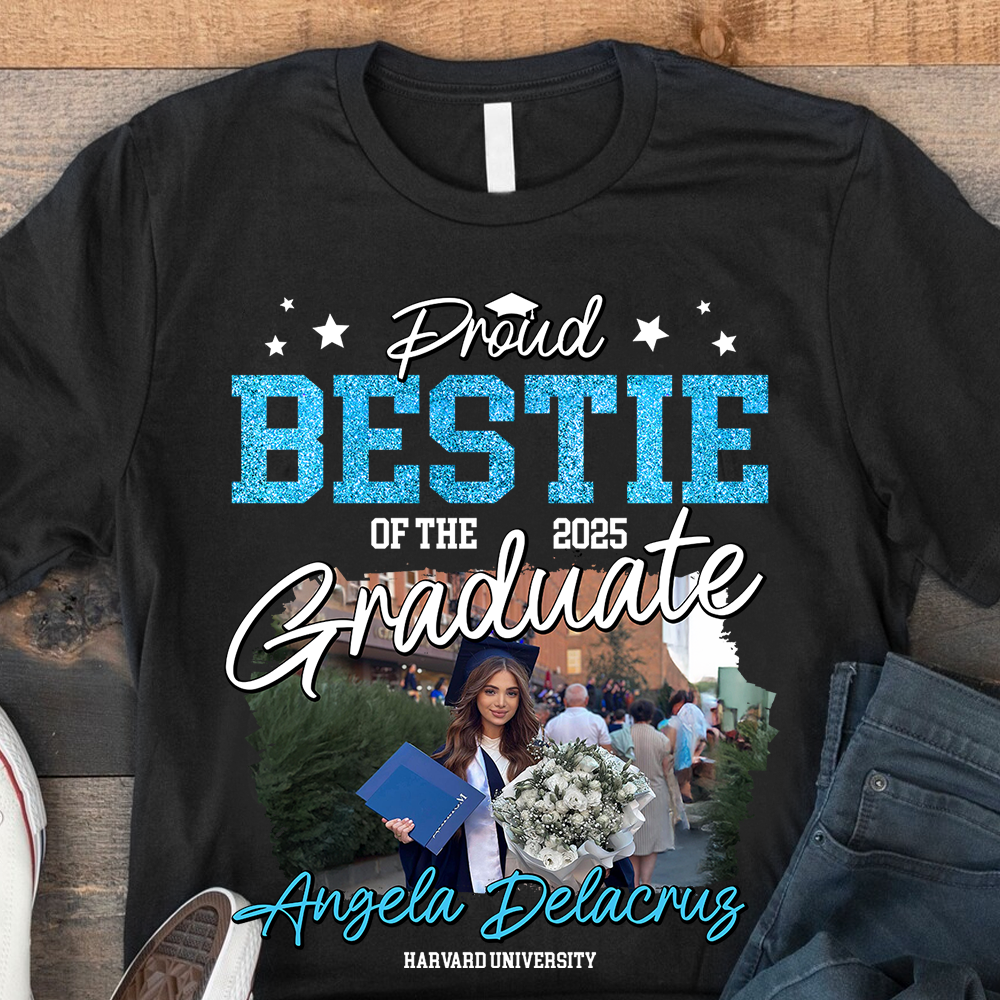 Proud Family of the Graduate Photo Name T-Shirt - Graduation Class Of 2025 T-Shirt  - Graduation Unisex T-Shirt