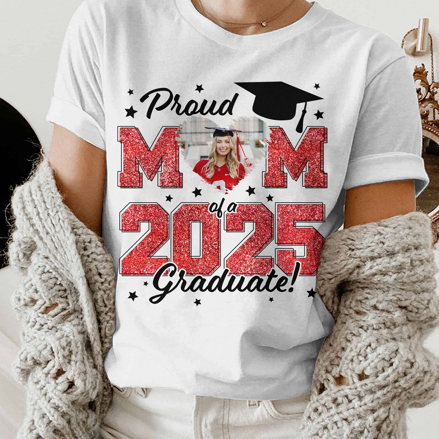 Proud Mom/Dad Of A 2025 Graduate T-Shirt  - Graduation Unisex T-Shirt